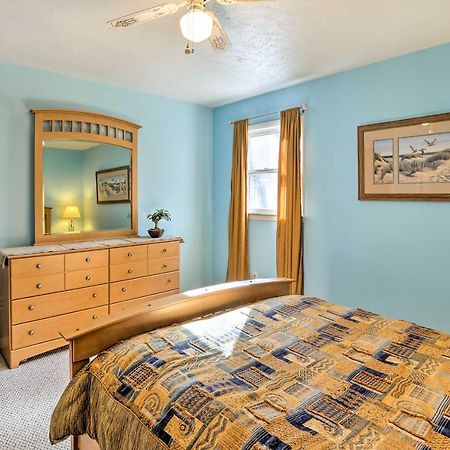 Lake Waccamaw Home With Fenced Yard And Shared Pier! エクステリア 写真
