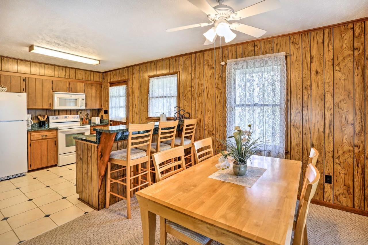 Lake Waccamaw Home With Fenced Yard And Shared Pier! エクステリア 写真