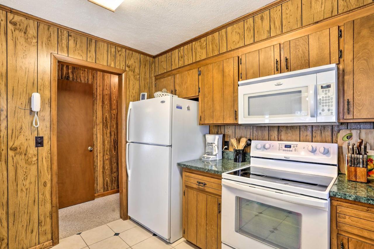 Lake Waccamaw Home With Fenced Yard And Shared Pier! エクステリア 写真