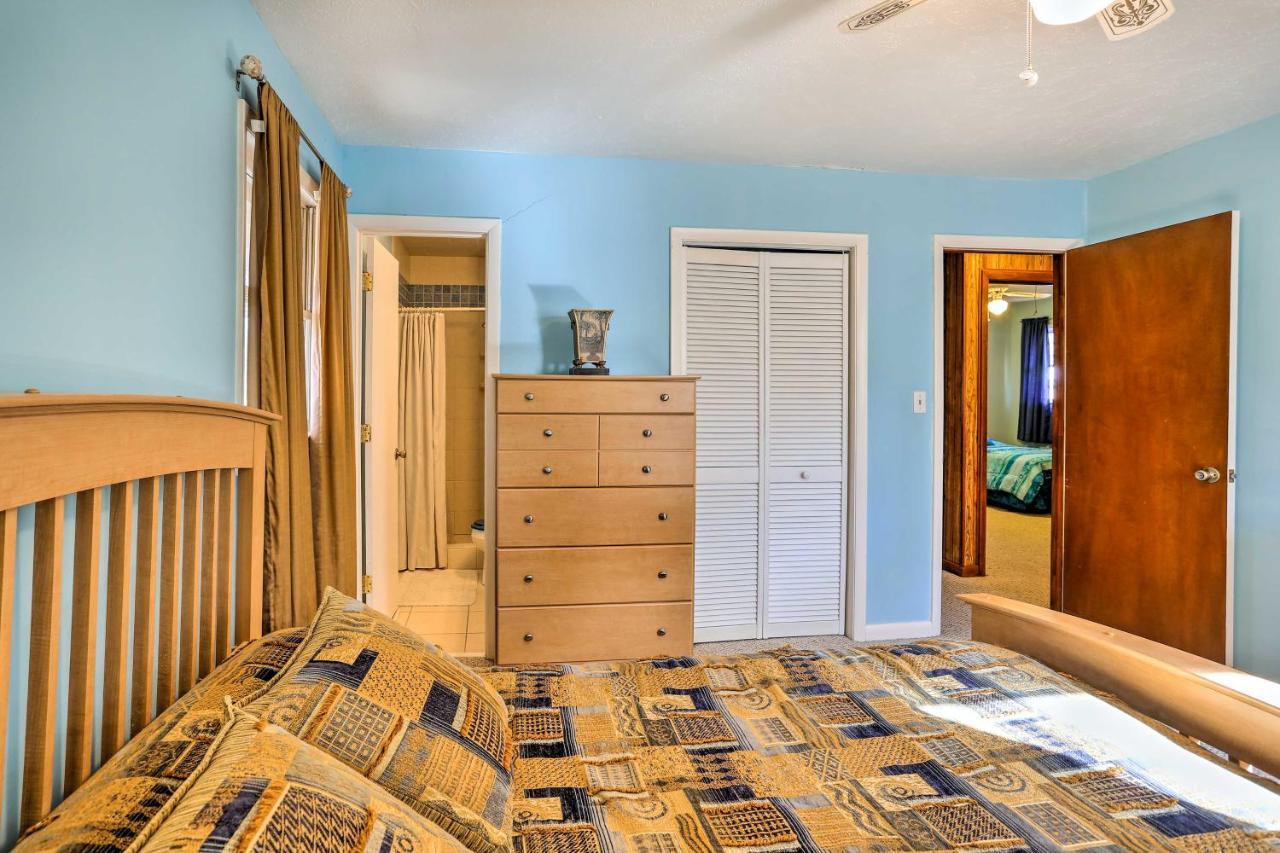 Lake Waccamaw Home With Fenced Yard And Shared Pier! エクステリア 写真
