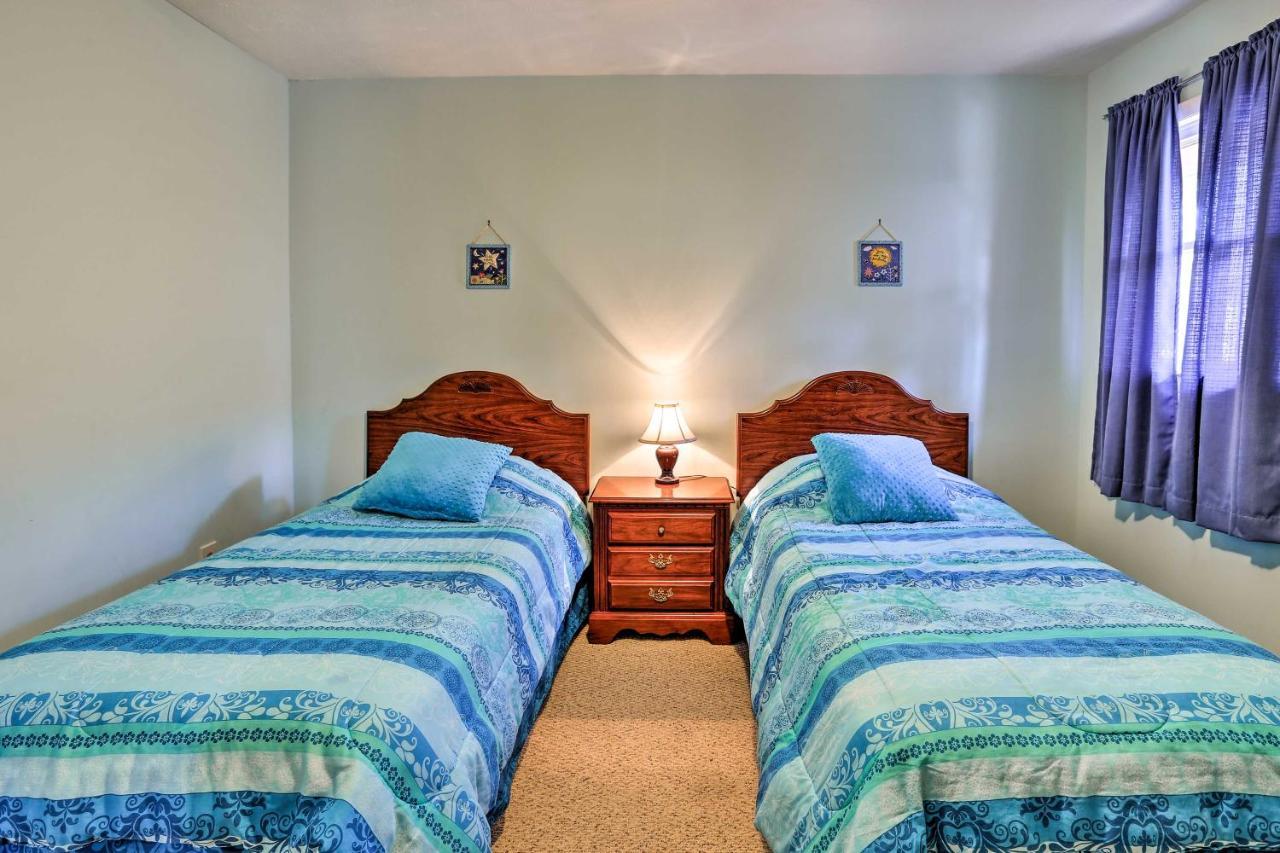 Lake Waccamaw Home With Fenced Yard And Shared Pier! エクステリア 写真